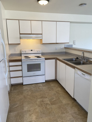 3 x 1.75, 1344 sq.ft. Townhouse Kitchen