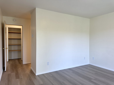 2 x 1.75, 919 sq.ft. with LVP Bedroom